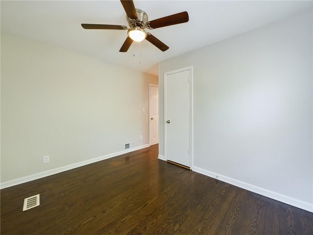 11114 Bennington Avenue — photo 15