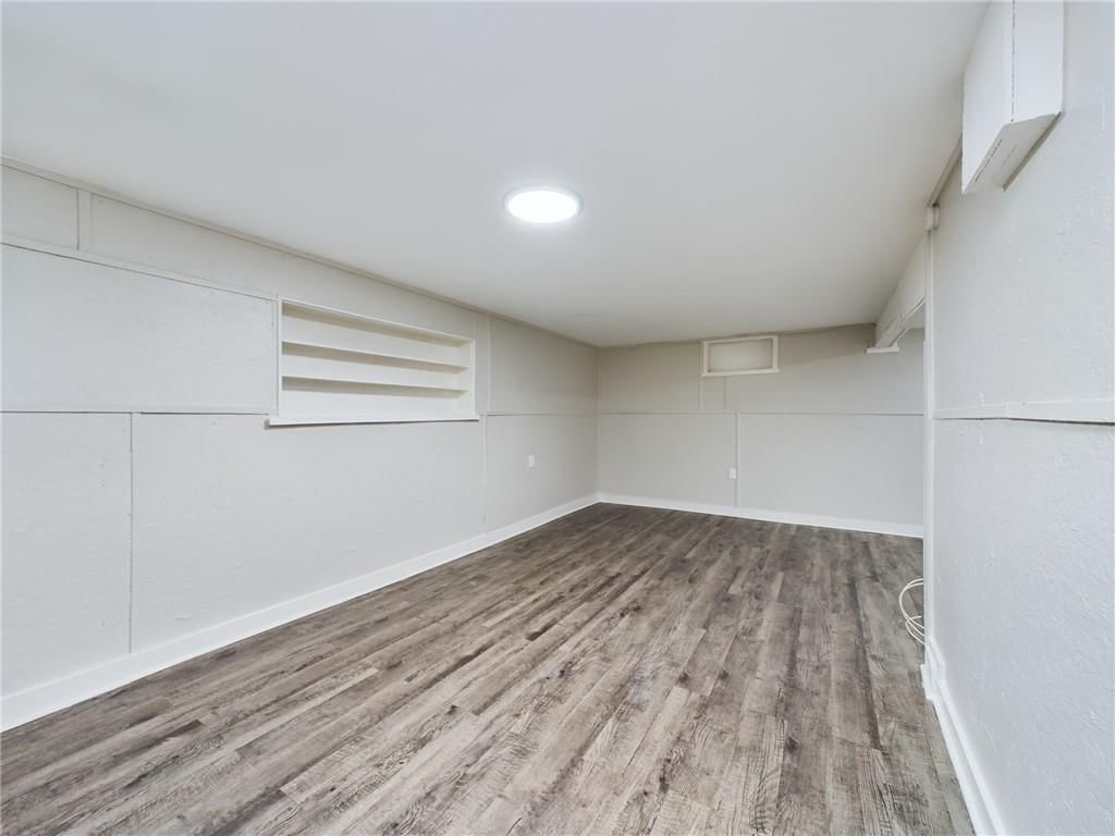 11114 Bennington Avenue — photo 16