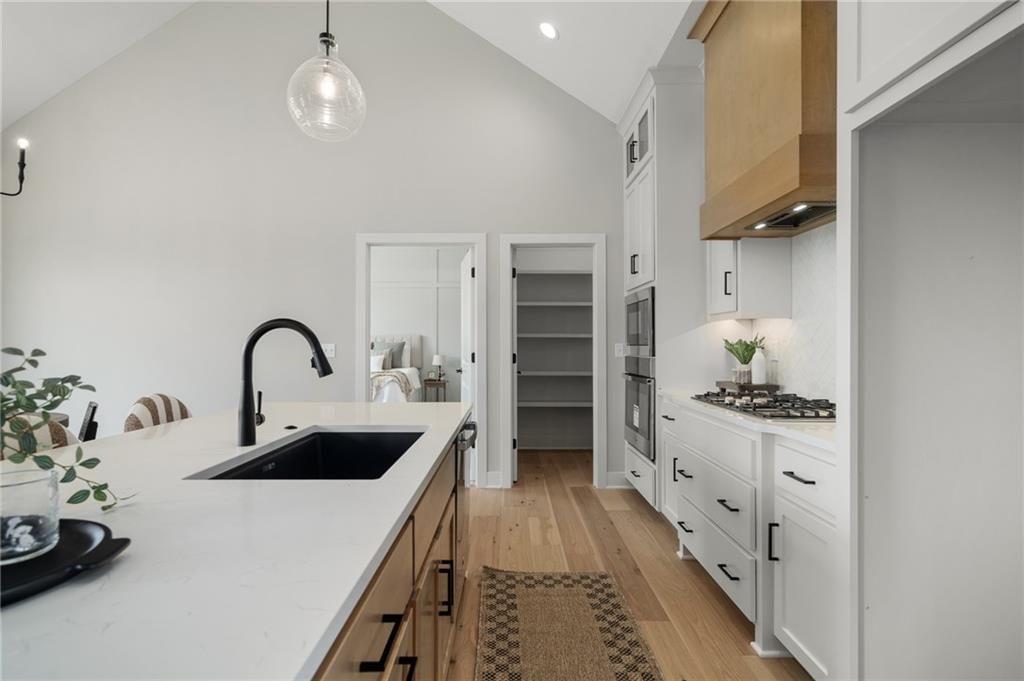 25011 W 89th Street — photo 18