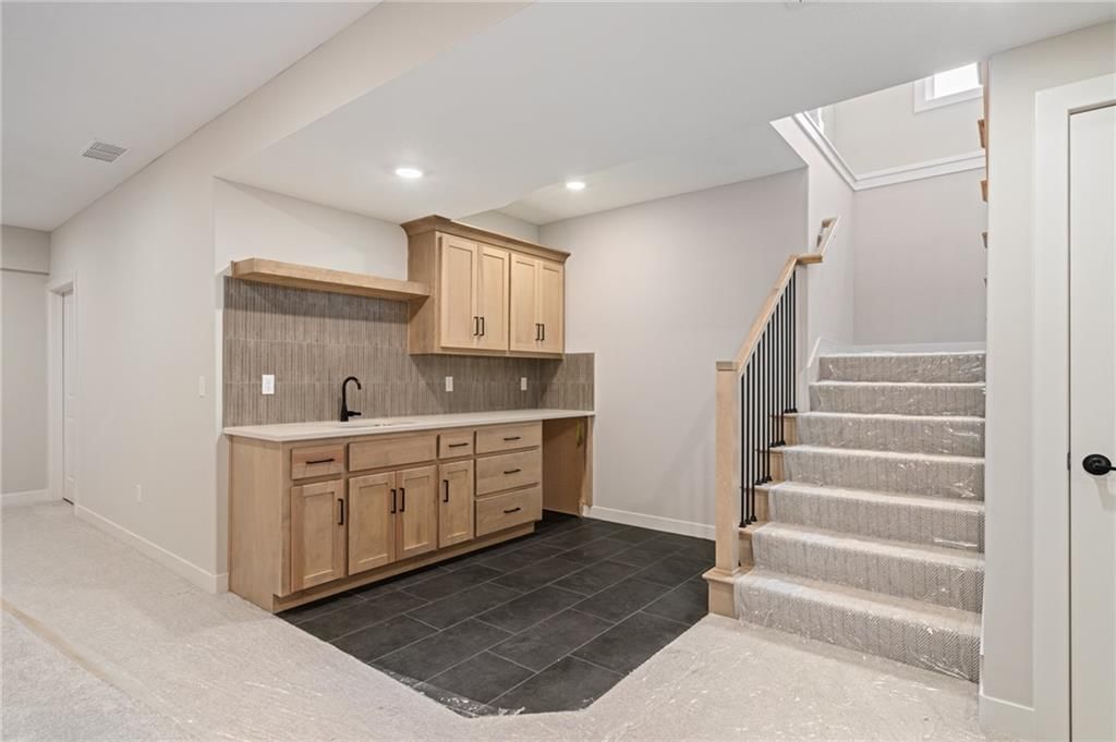 25011 W 89th Street — photo 32