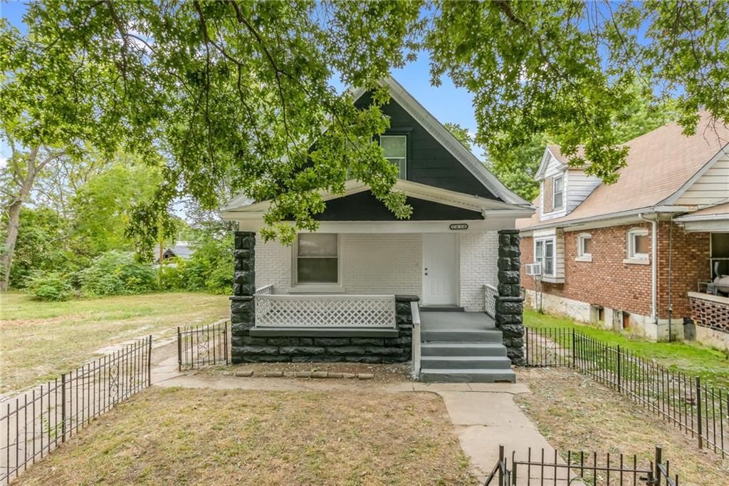 2630 Askew Avenue, Kansas City, MO