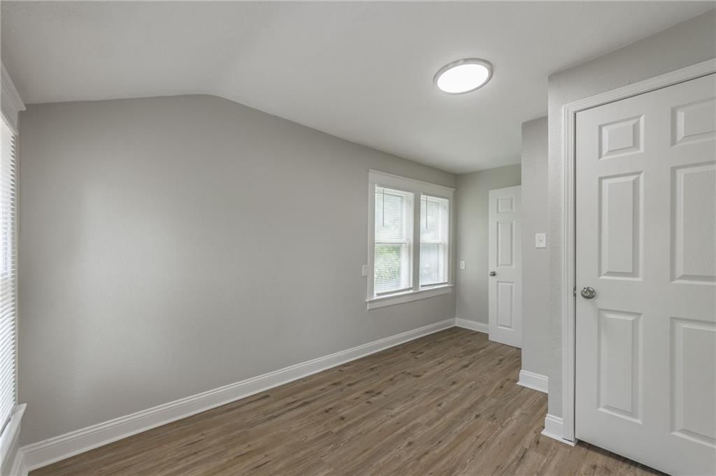 2630 Askew Avenue — photo 32