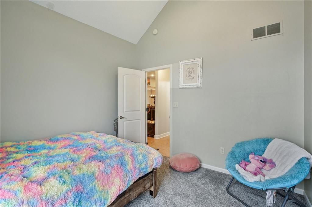 1209 Holland Square — photo 21