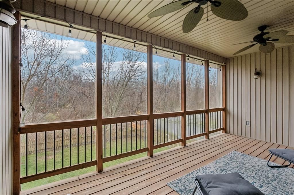 1209 Holland Square — photo 36