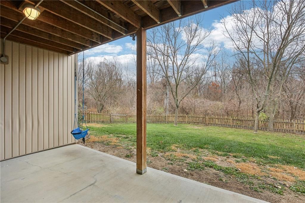 1209 Holland Square — photo 38