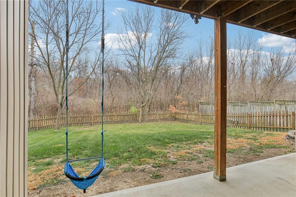1209 Holland Square — photo 39