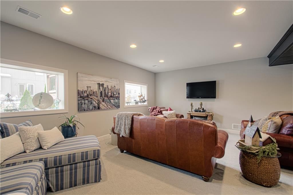 21949 W 121st Street — photo 31