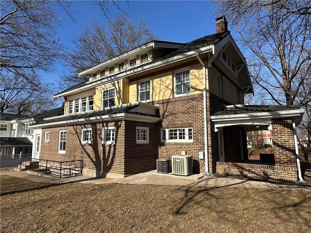 1615 Main Street — photo 4