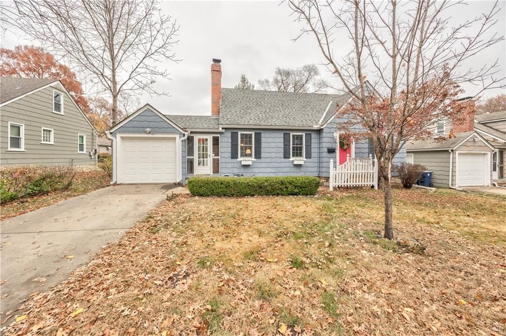 8409 Mercier Street — photo 3