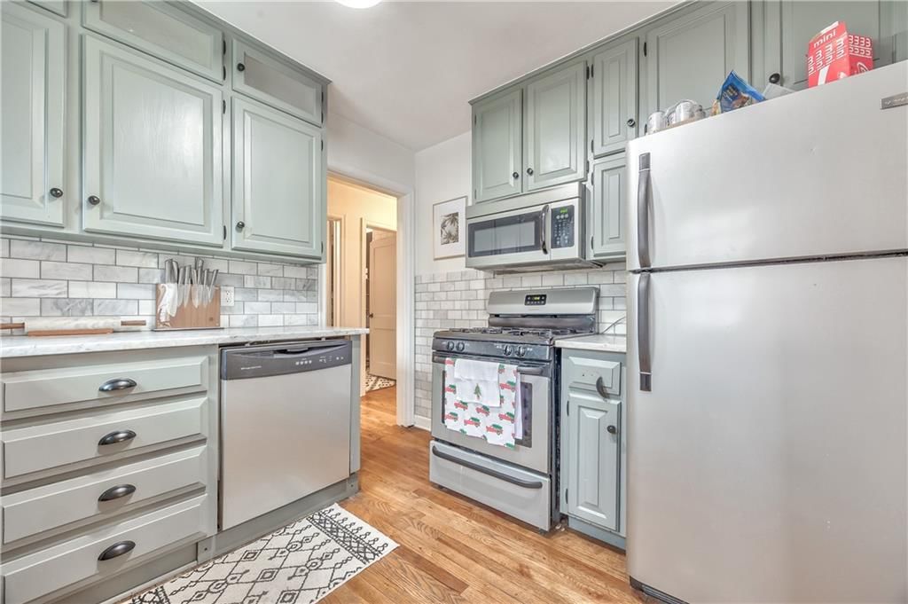 8409 Mercier Street — photo 14