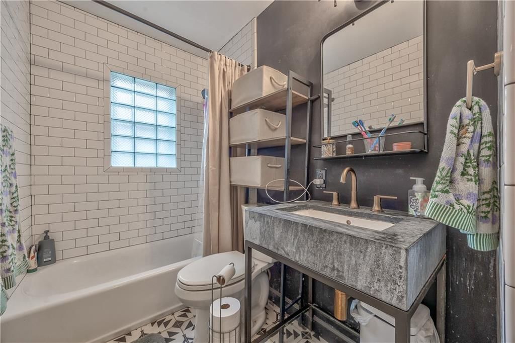 8409 Mercier Street — photo 17