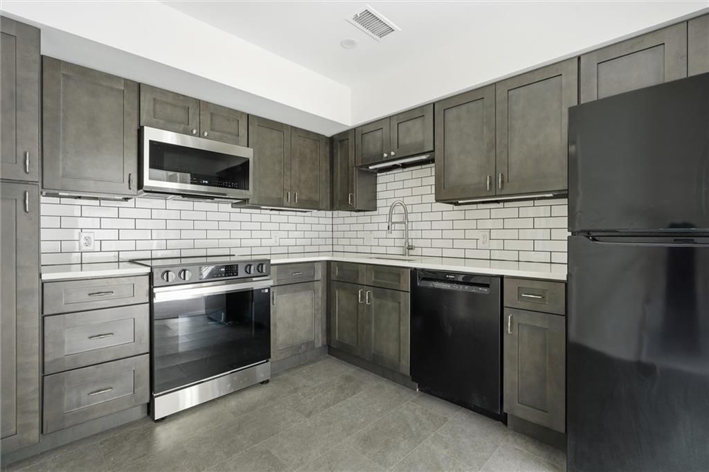 4512 Jefferson Street — photo 16
