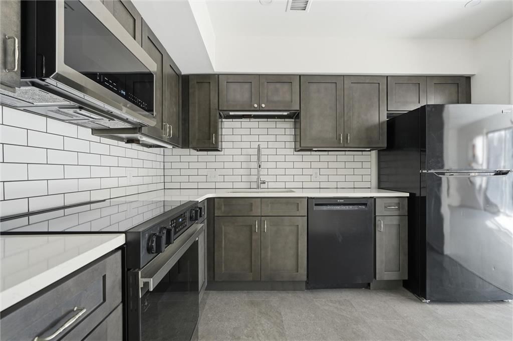 4512 Jefferson Street — photo 17