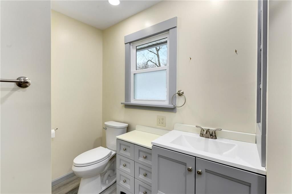 1809 Grand Avenue — photo 11