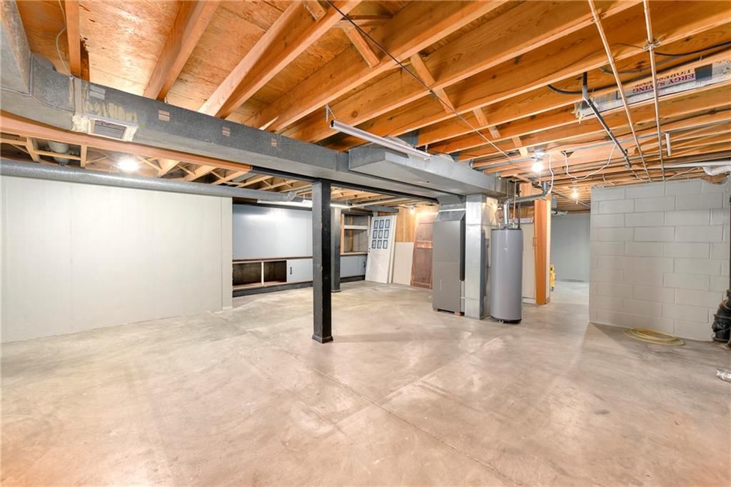 1809 Grand Avenue — photo 29