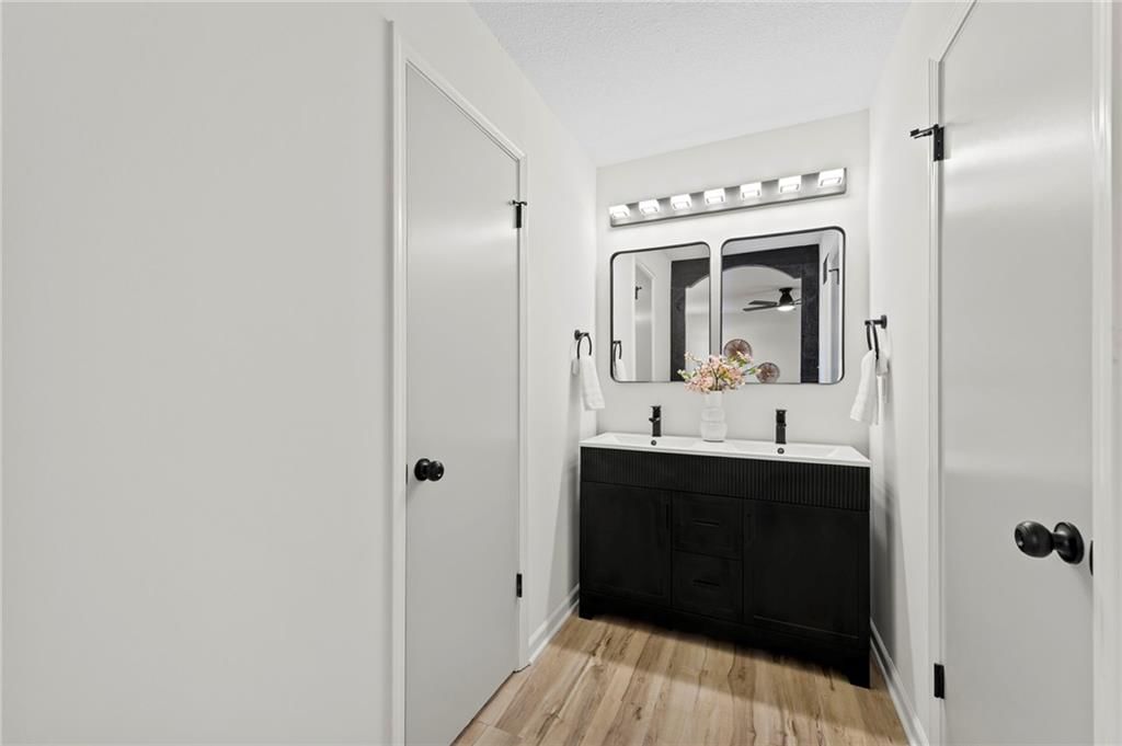 12417 Newton Court — photo 21