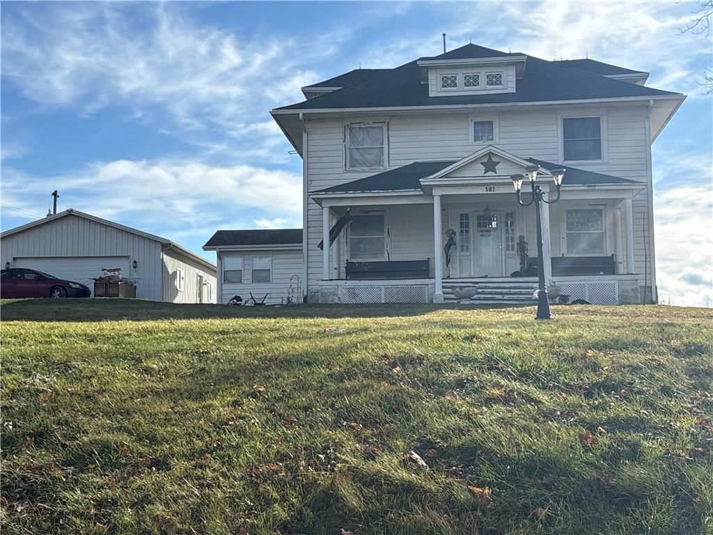502 E Morehouse Street, Hopkins, MO