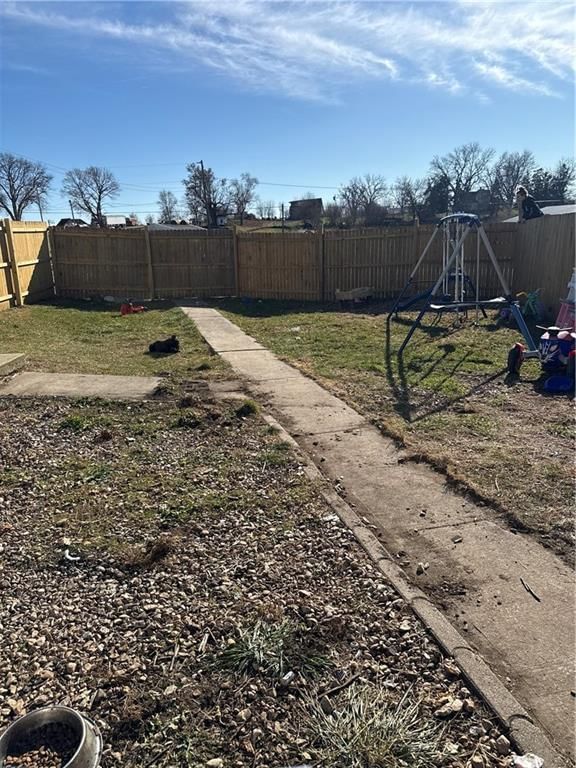 502 E Morehouse Street — photo 11