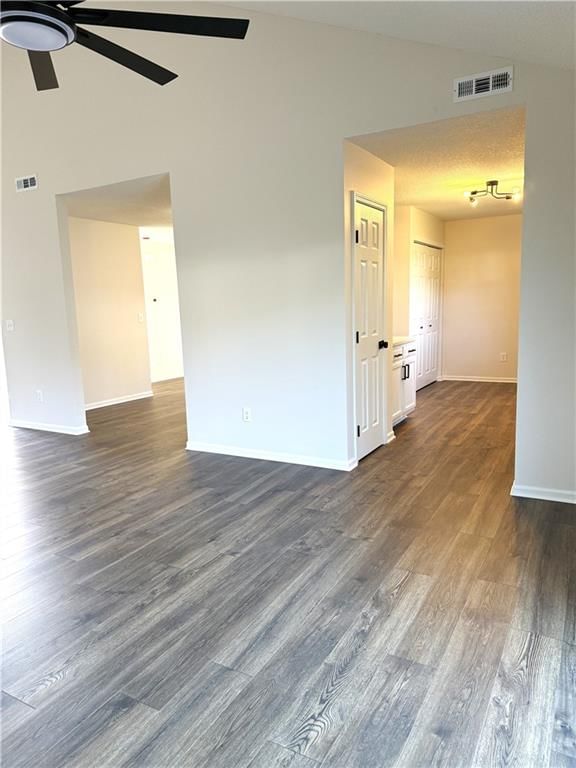 4712 McCormick Street — photo 5