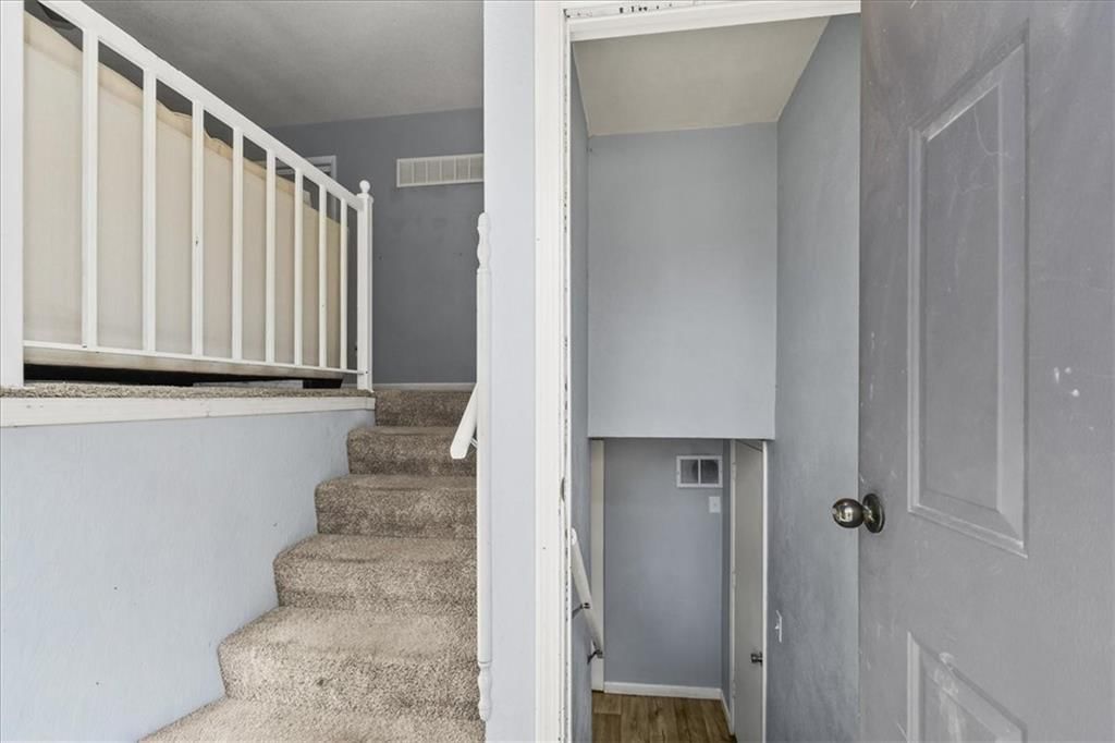 305 Concord Circle — photo 5
