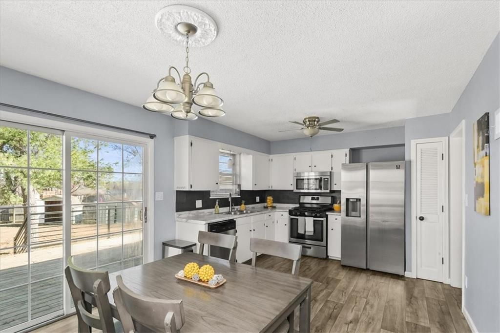 305 Concord Circle — photo 11