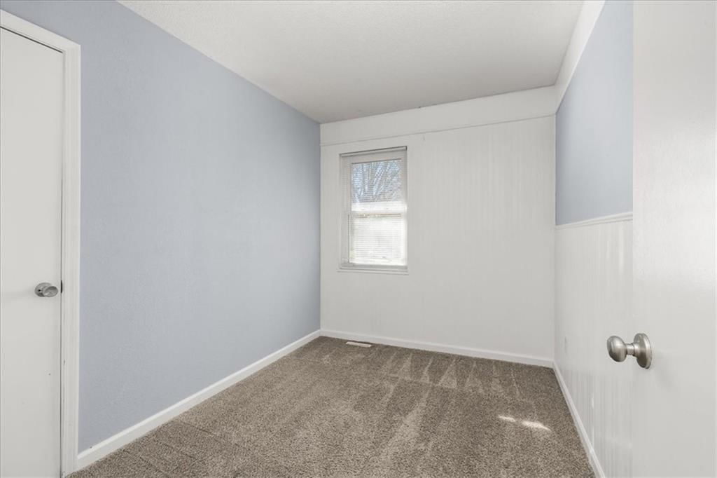 305 Concord Circle — photo 18