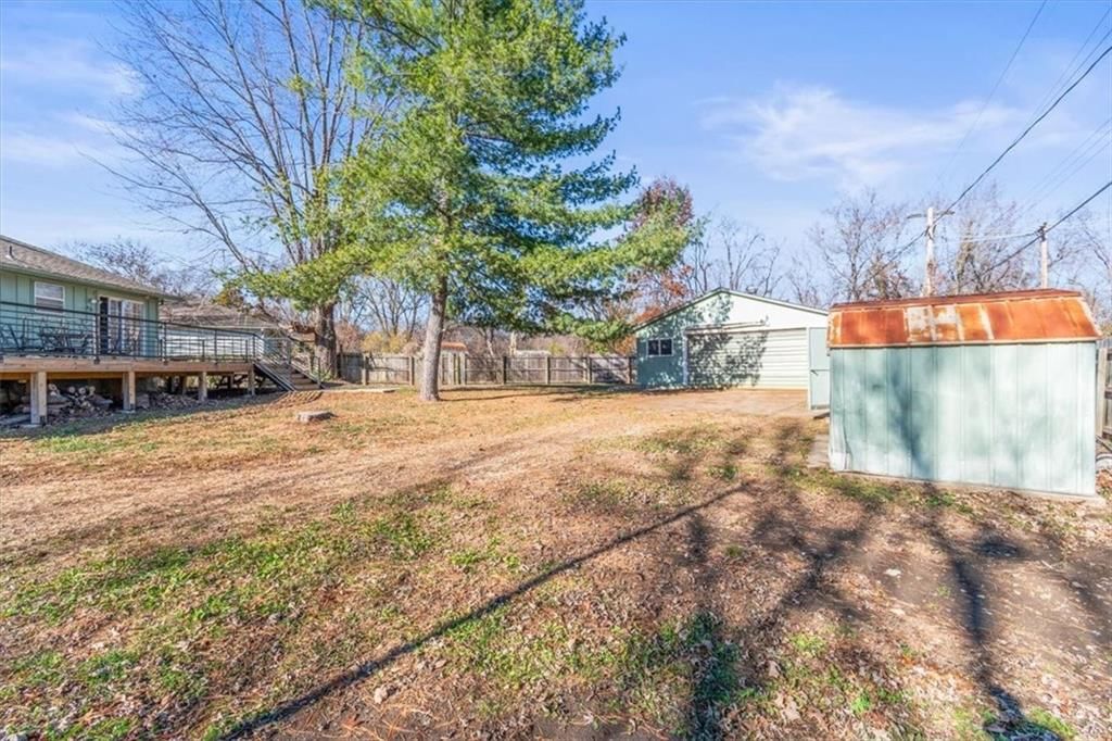 305 Concord Circle — photo 27