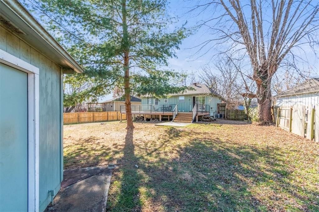 305 Concord Circle — photo 29