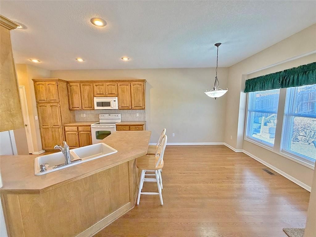 1112 SW Hoke Drive — photo 12