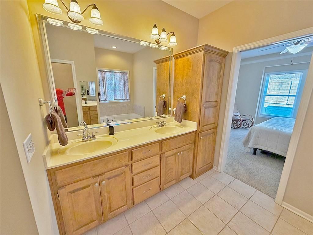 1112 SW Hoke Drive — photo 71