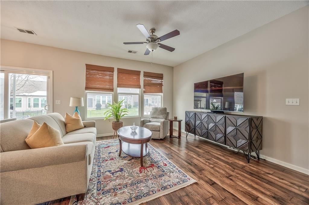 23304 W 90th Street — photo 2