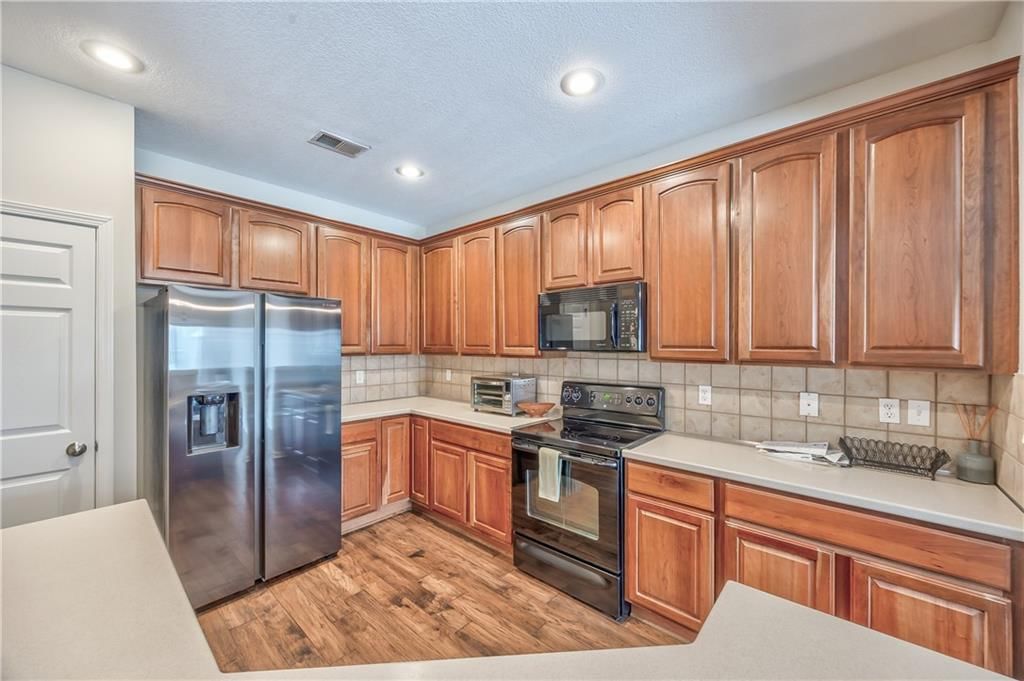 23304 W 90th Street — photo 8