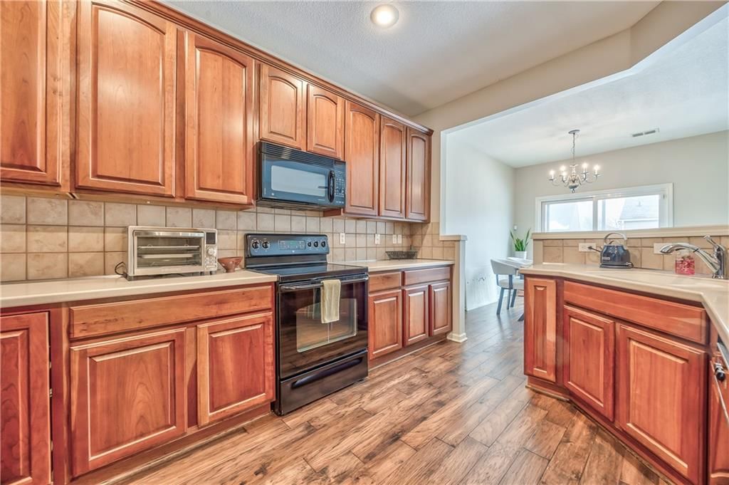 23304 W 90th Street — photo 12