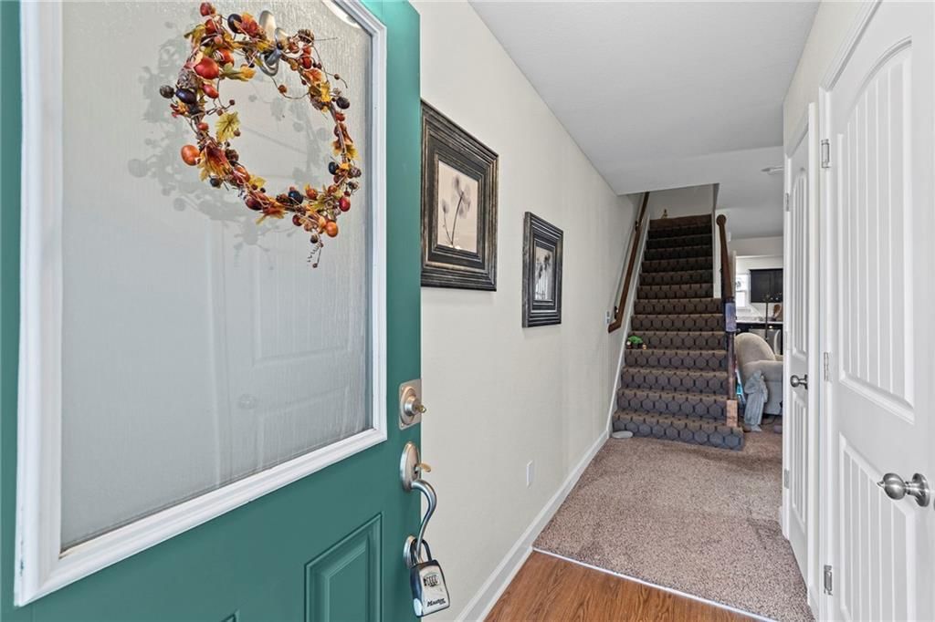 221 N Pointe Lane — photo 5