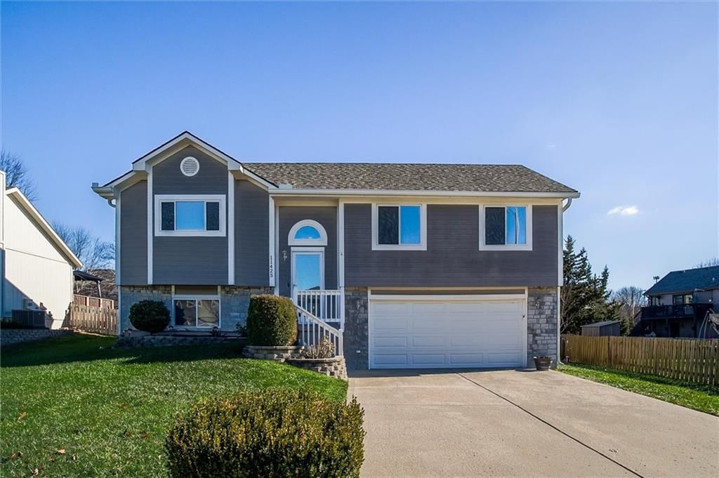 11425 N Tennessee Avenue, Kansas City, MO