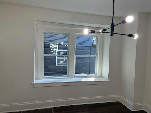 4410 Forest Avenue — photo 16
