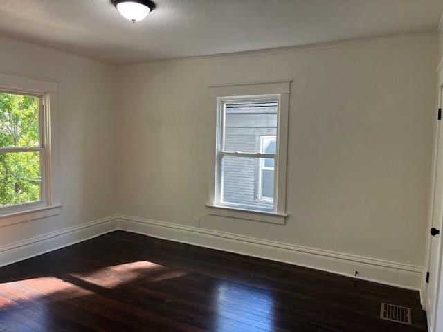 4410 Forest Avenue — photo 38