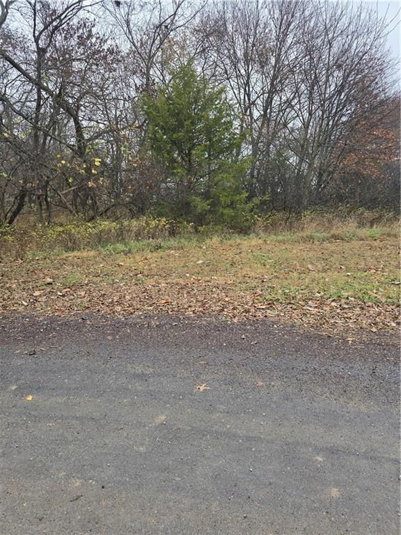 129 Woodcut Drive — photo 2