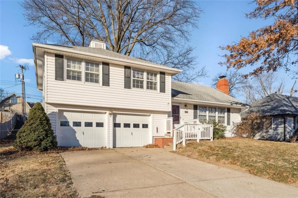 8712 Conser Street — photo 3
