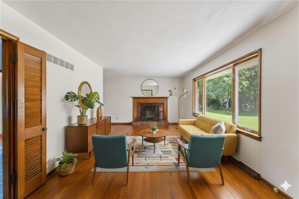 8712 Conser Street — photo 6