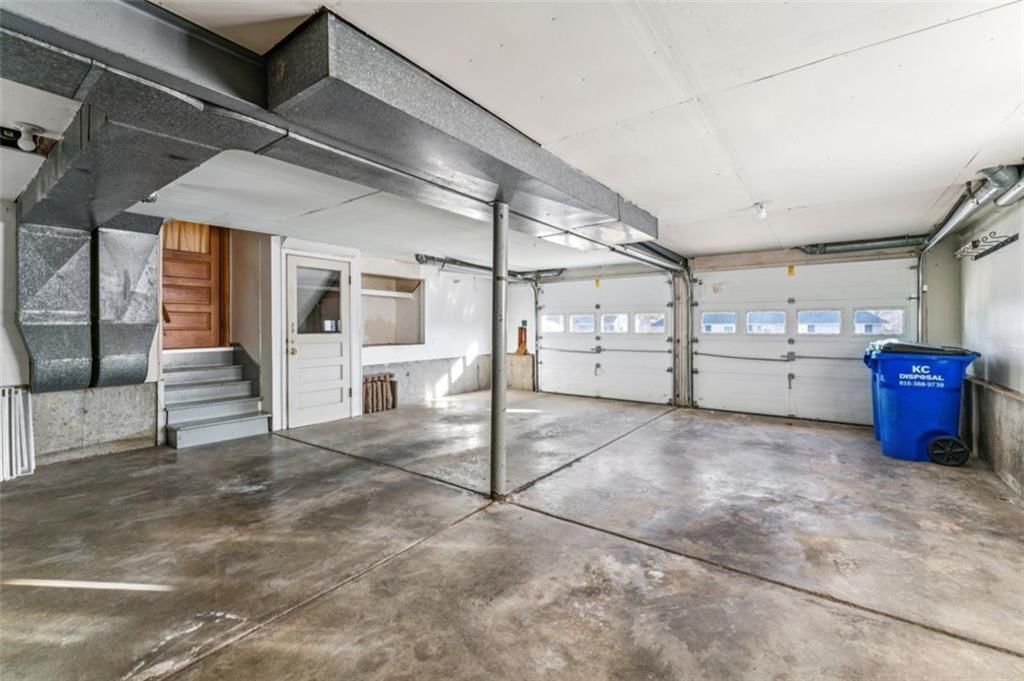 8712 Conser Street — photo 23