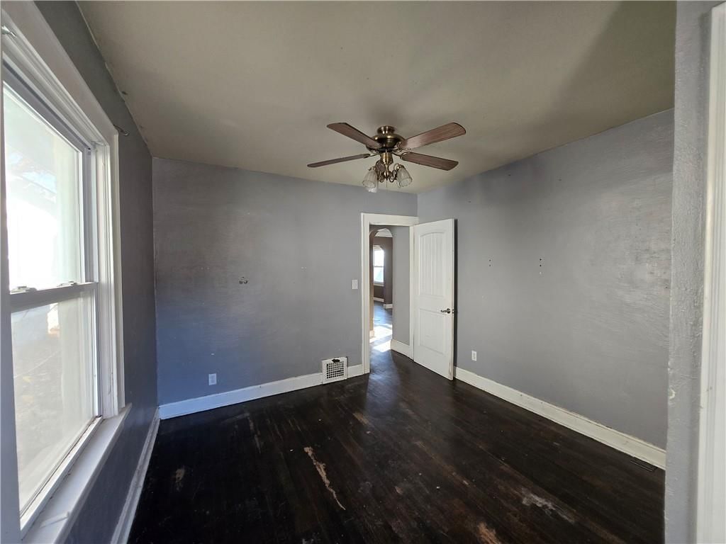 334 N BELMONT Boulevard — photo 15