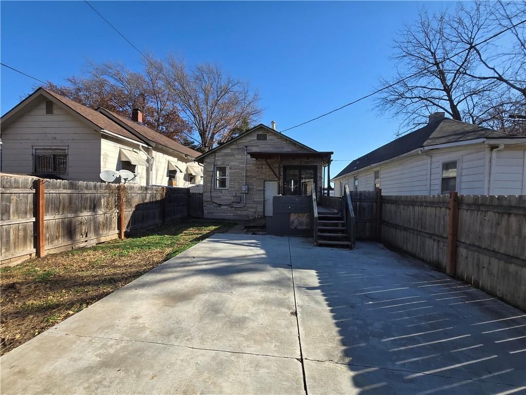 334 N BELMONT Boulevard — photo 16