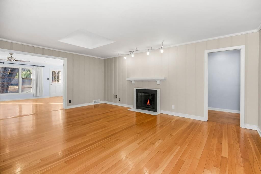 2819 W 89th Street — photo 10