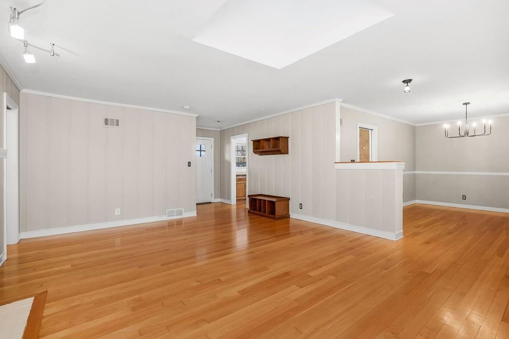 2819 W 89th Street — photo 11