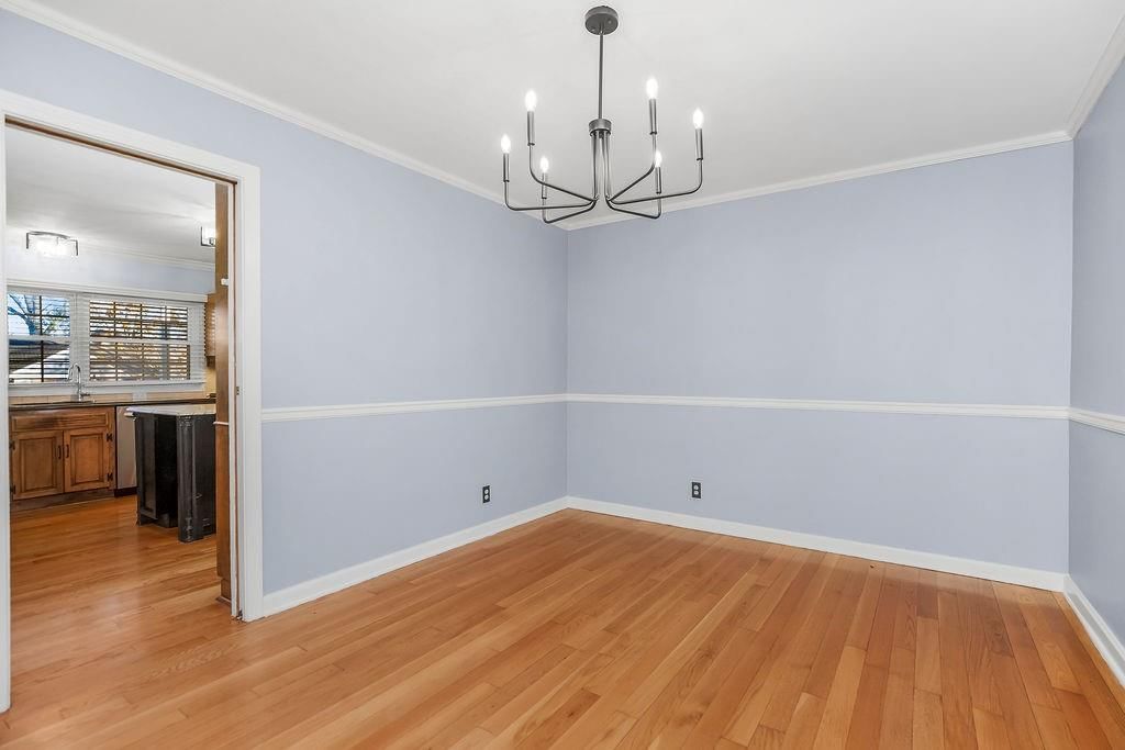 2819 W 89th Street — photo 13