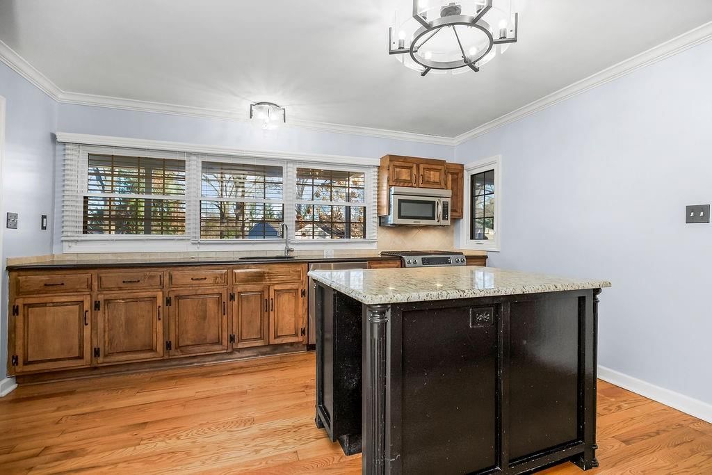 2819 W 89th Street — photo 15