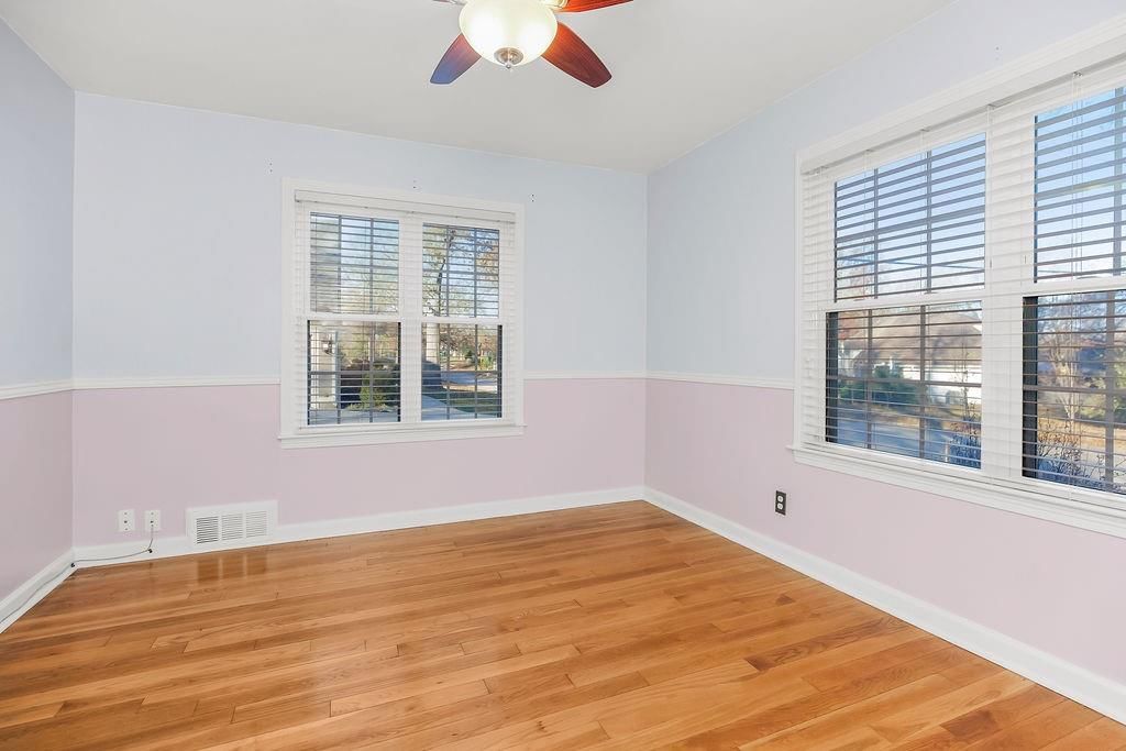2819 W 89th Street — photo 28