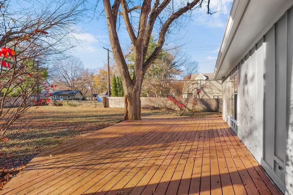 2819 W 89th Street — photo 33