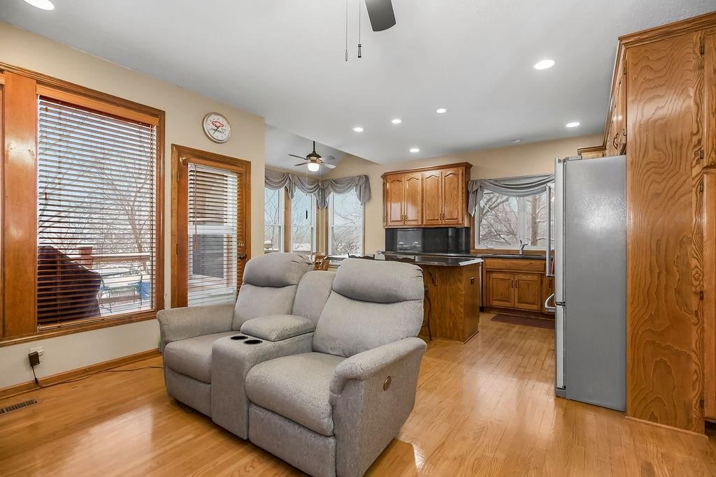 5530 Rene Street — photo 10